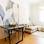 Harmonic Apartment In Bem Square