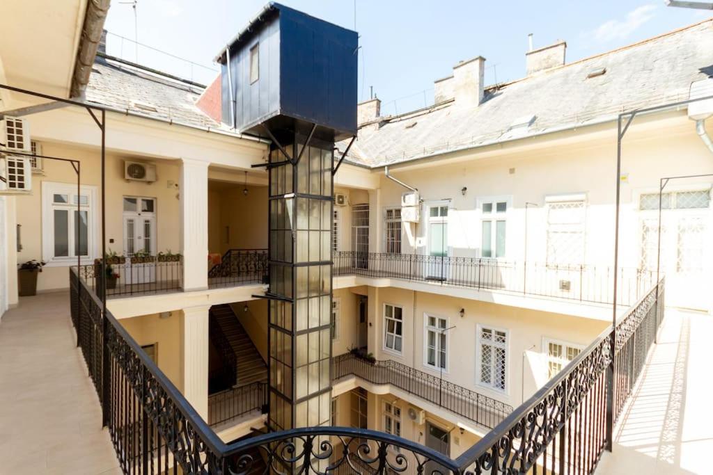 Harmonic In Bem Square Apartment Budapest